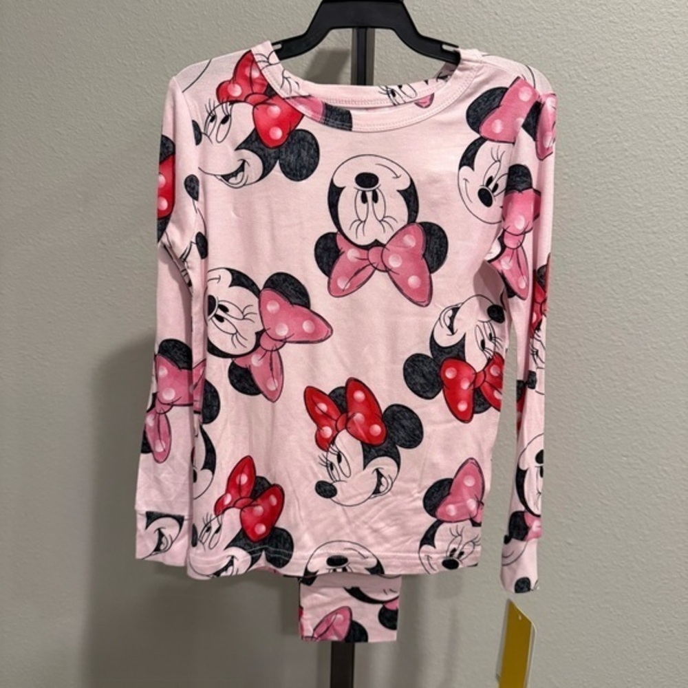 NWT Disney Minnie Mouse lightweight soft two piece pajama set